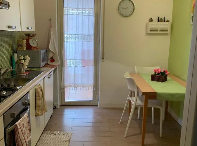 Sweet Almonds House 別荘 サン・レオーネ